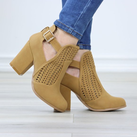 Tan Faux Nubuck Round Toe Block Heeled Ankle Boots Lacer Cut Design - Picture 5 of 12